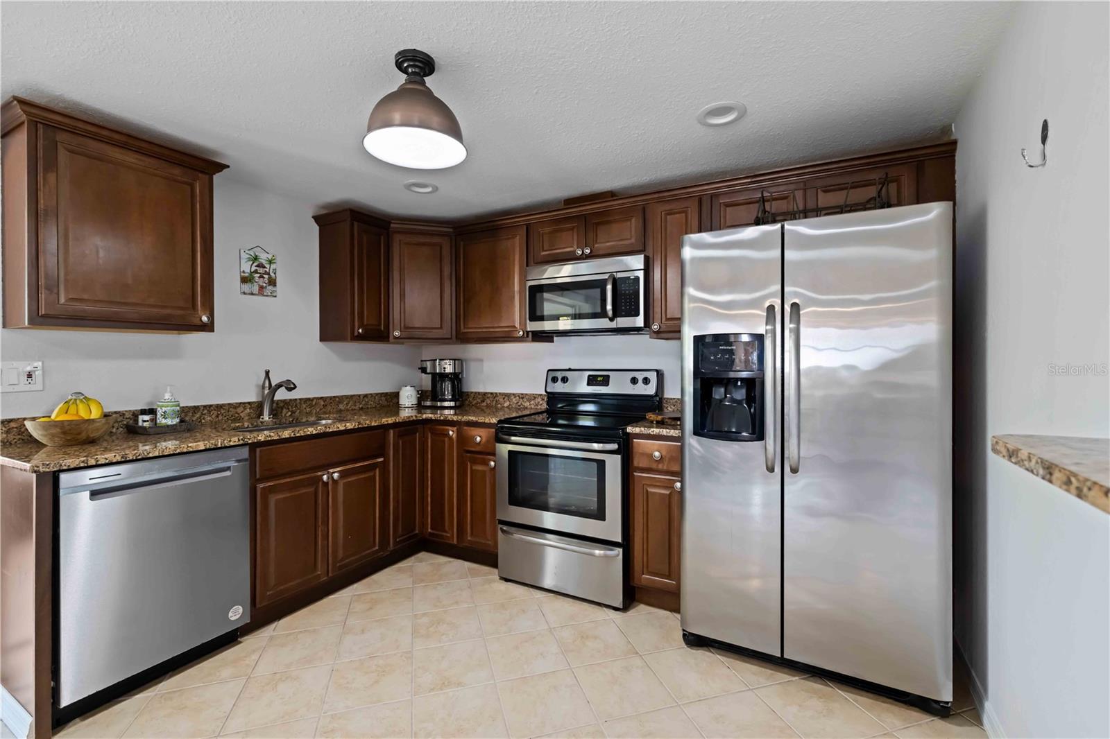 SOUTH VENICE - Residential