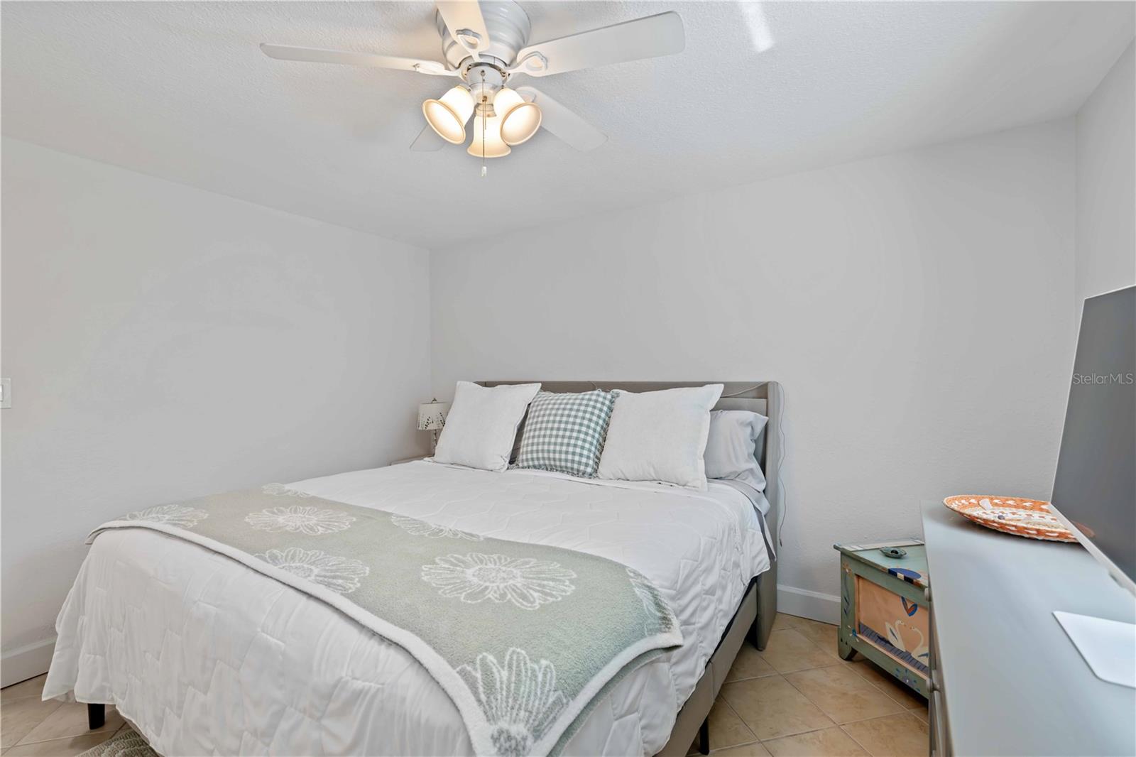 SOUTH VENICE - Residential