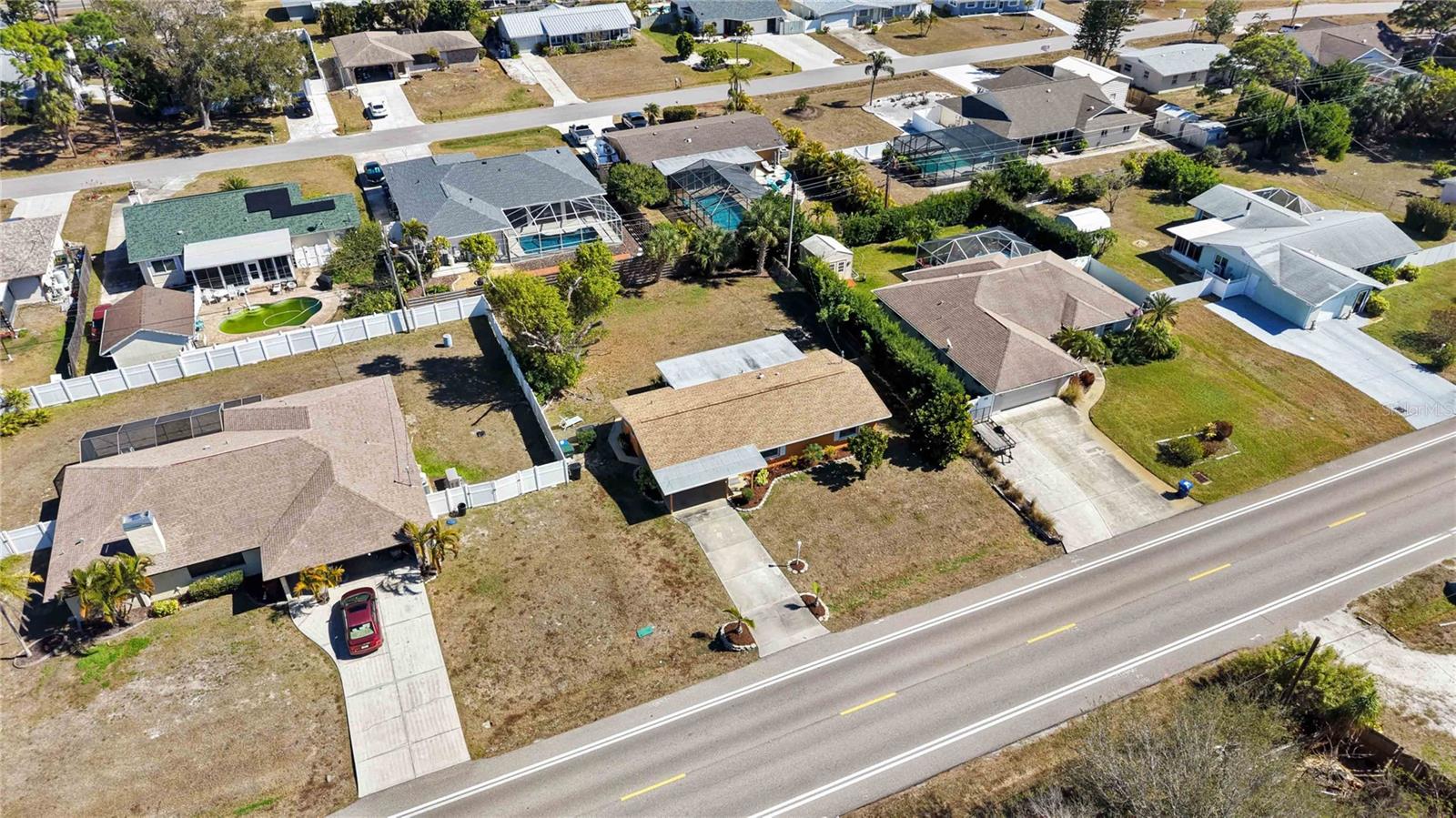 SOUTH VENICE - Residential