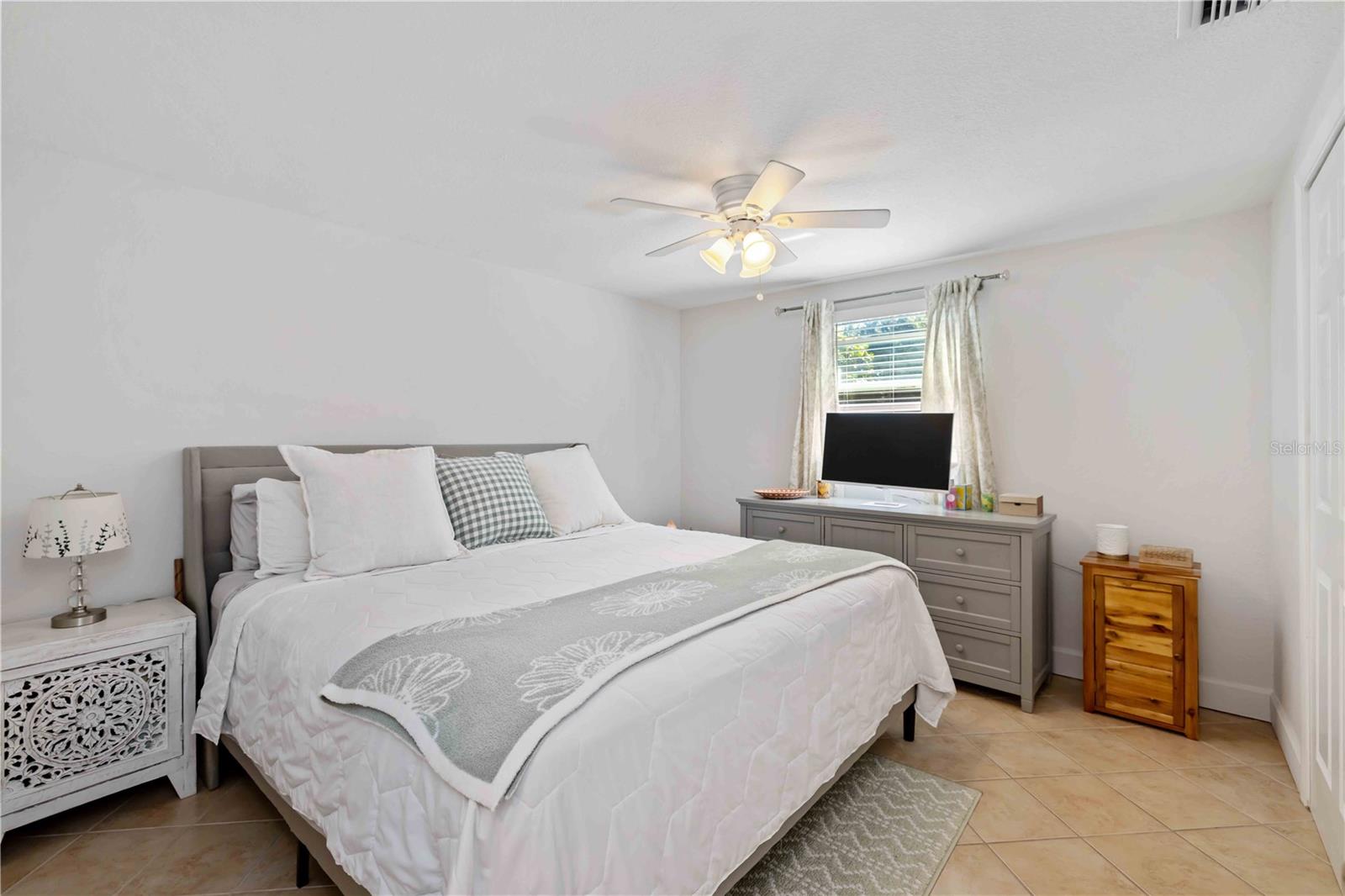 SOUTH VENICE - Residential