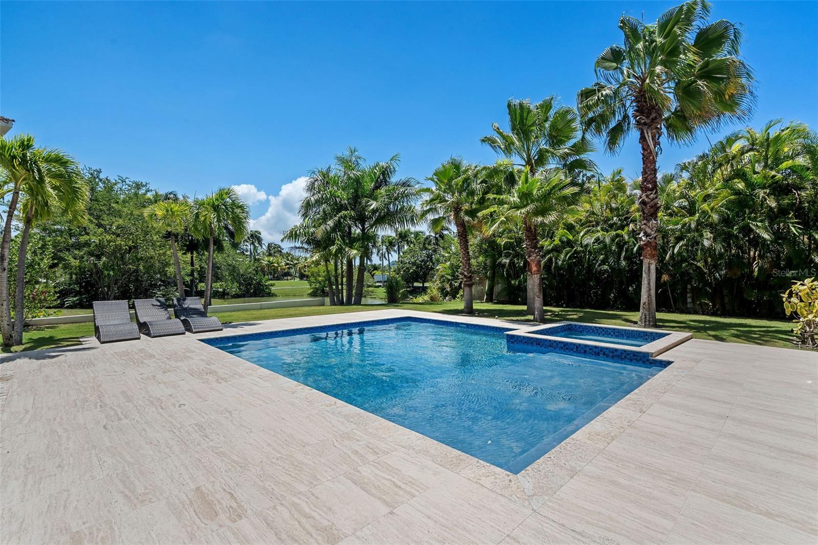 DORADO BEACH EAST - Residential