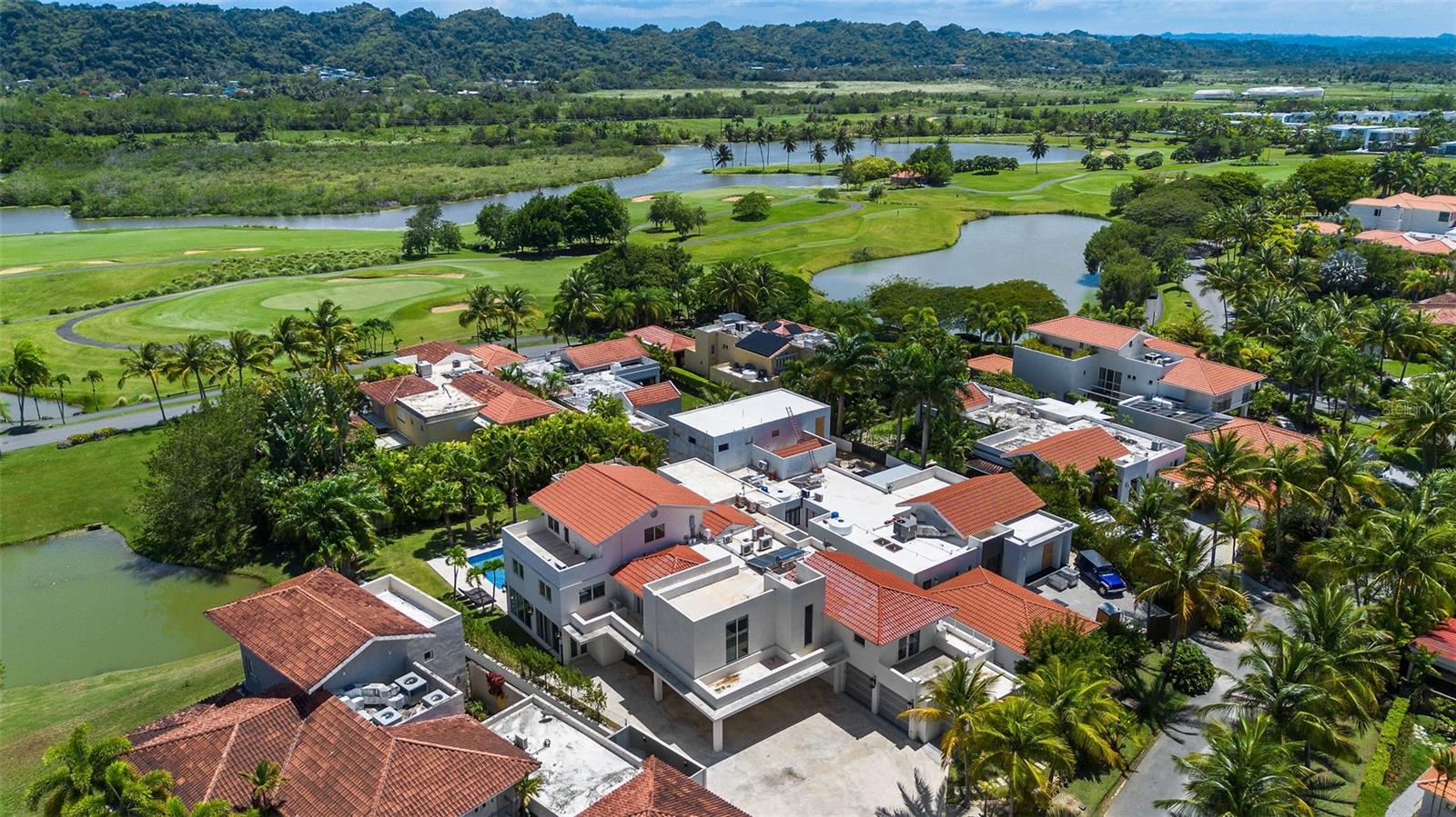 DORADO BEACH EAST - Residential