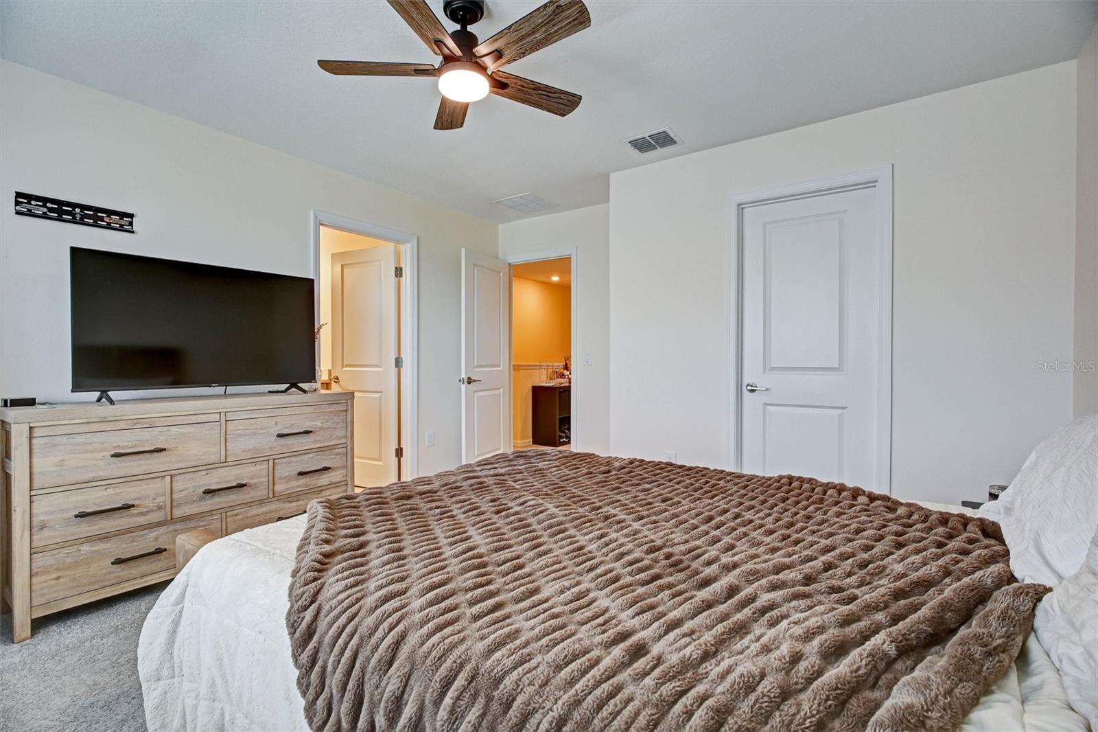 BELLALAGO POD G TWNHMS - Residential Lease