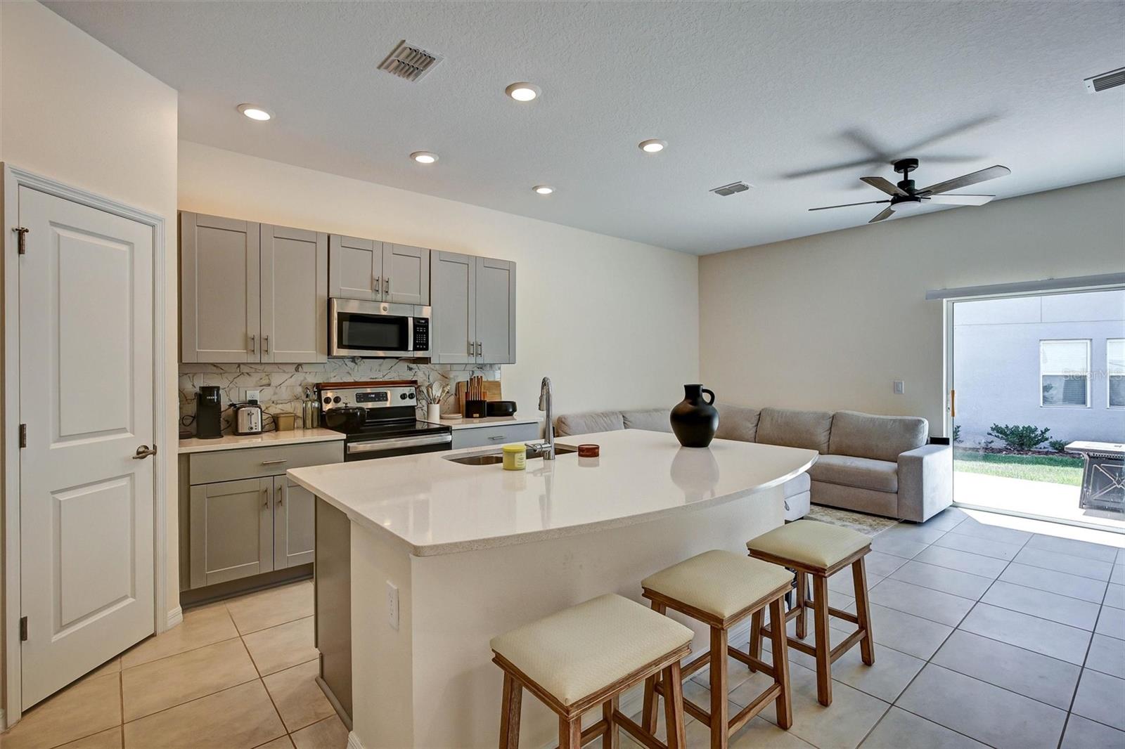 BELLALAGO POD G TWNHMS - Residential Lease