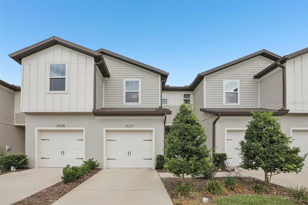 Photo of 31337 Amberview Bend, Wesley Chapel, FL 33545 (MLS # TB8522993)