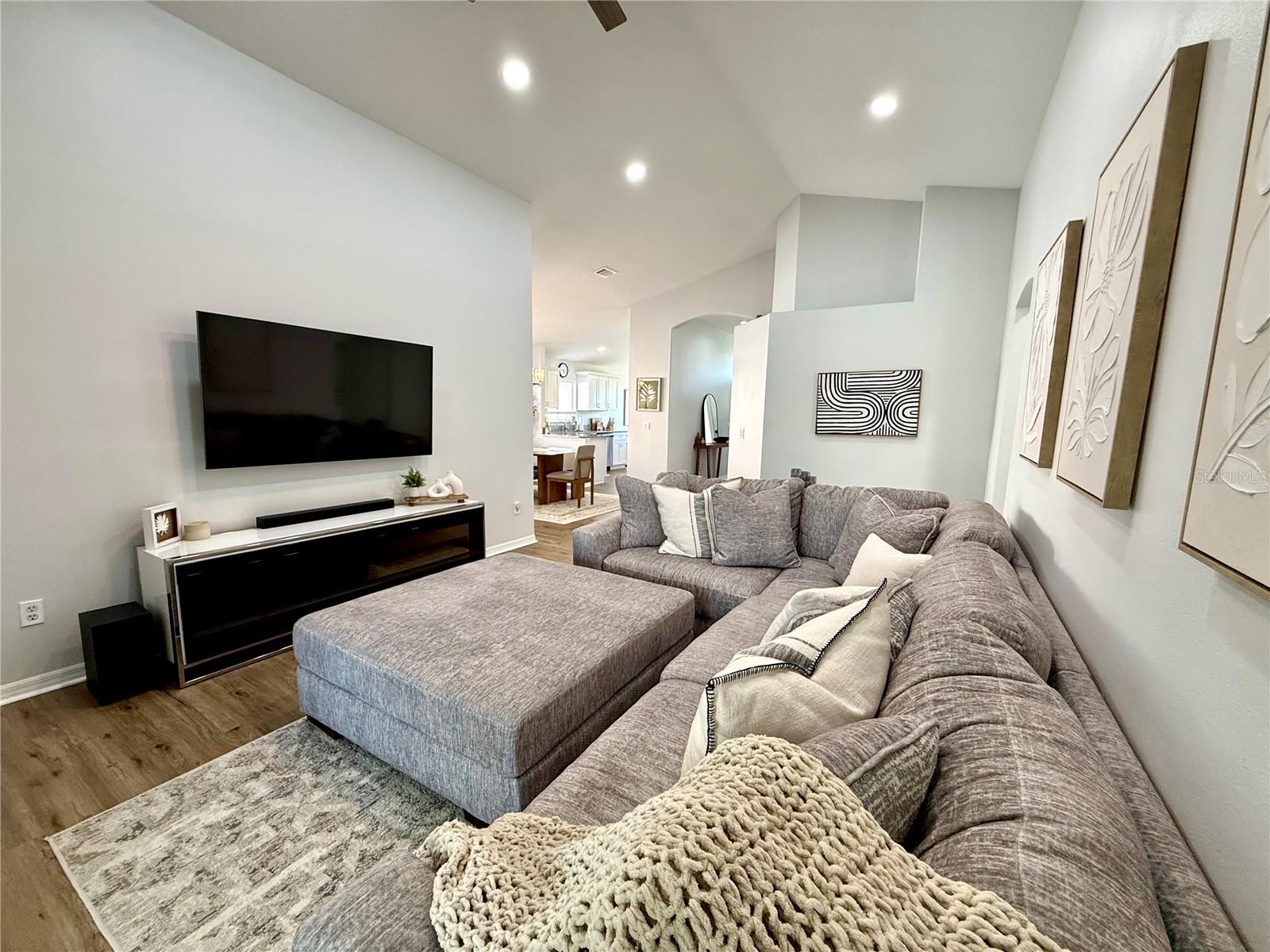 WESTBROOKE PH 01 - Residential