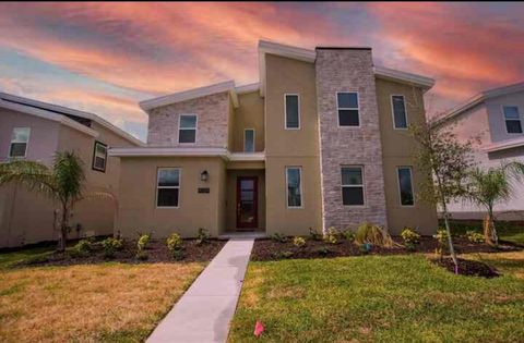 Photo of 9024 Sommerset Hills Drive, Davenport, FL 33896 (MLS # S5130617) Photo of 9024 Sommerset Hills Drive, Davenport, FL 33896 (MLS # S5130617)