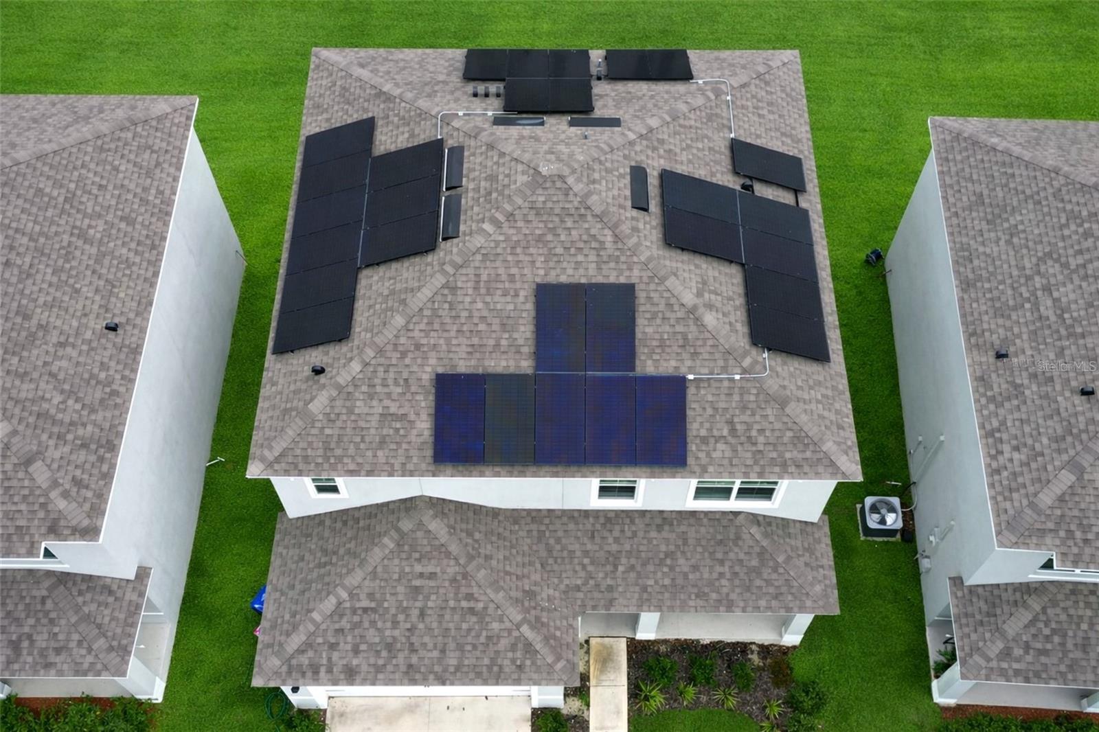 2030 MAPLE RIDGE DRIVE