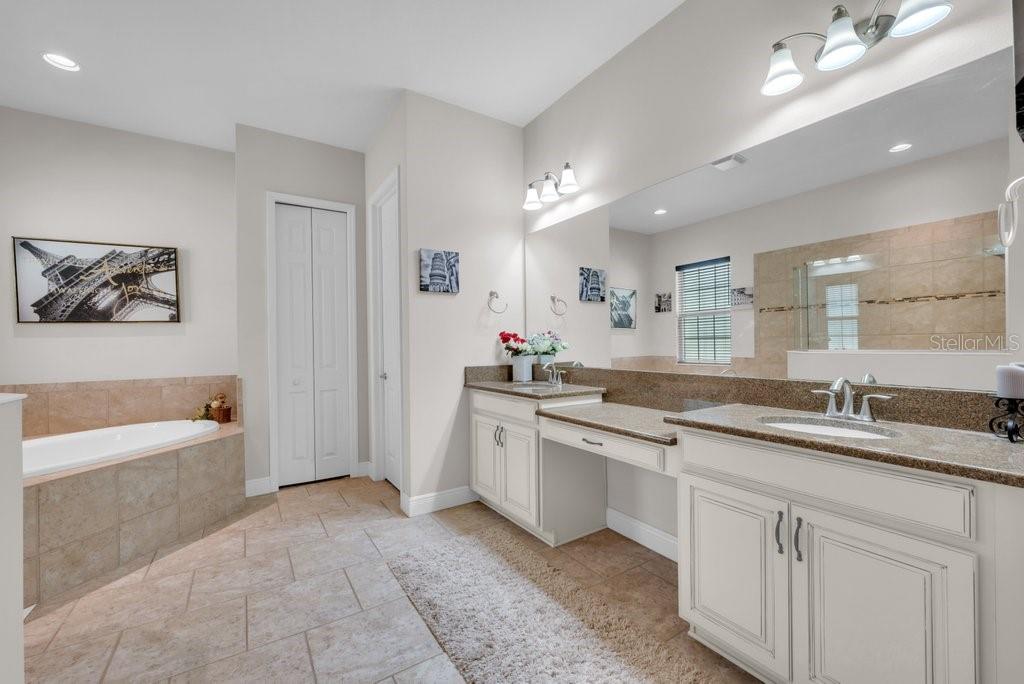 FISHHAWK RANCH WEST PH 1B/1C - Residential