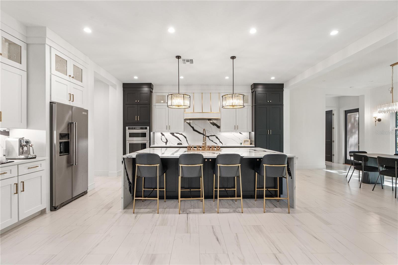 LAKE THOMAS POINTE - Residential