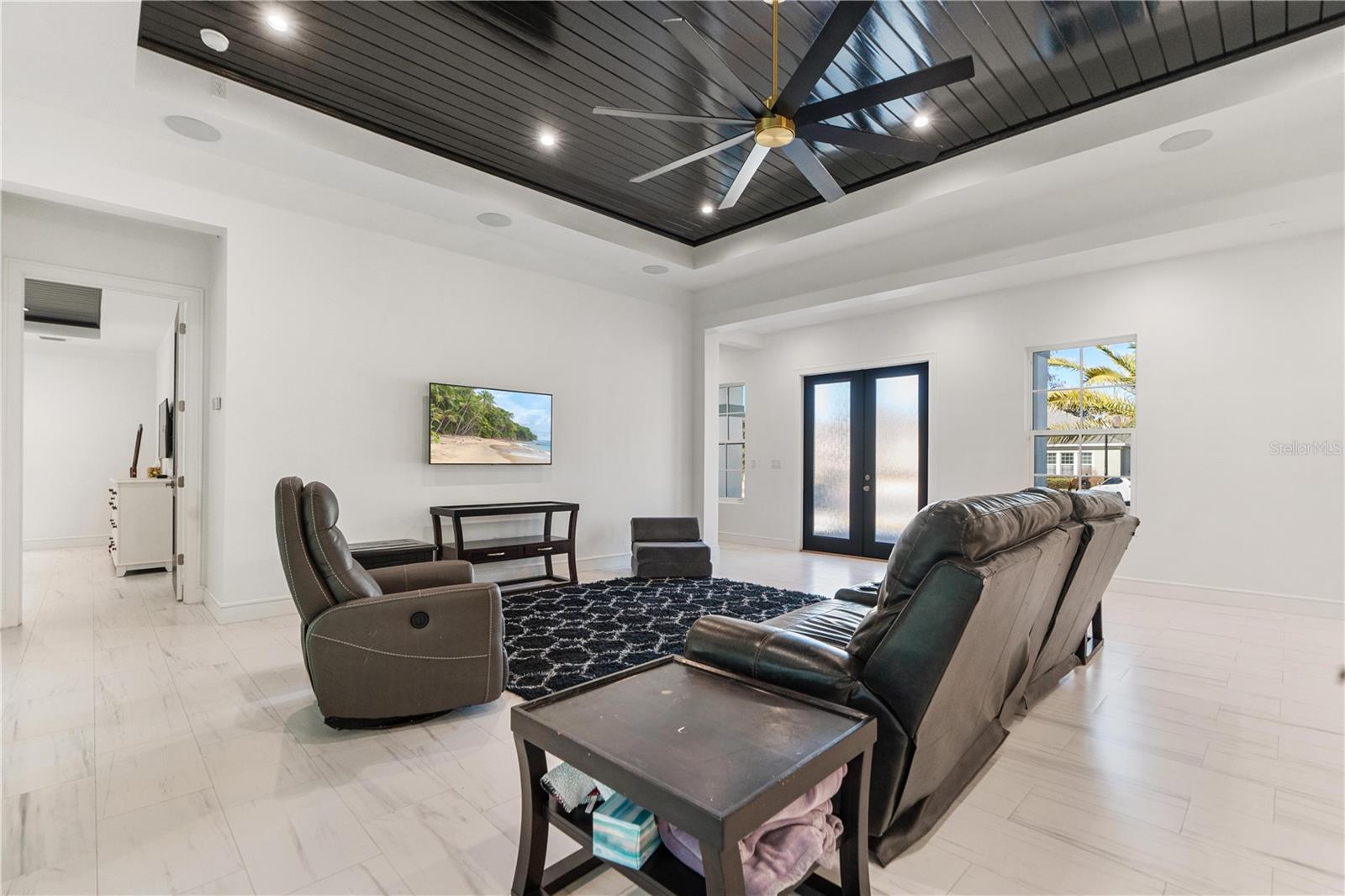 LAKE THOMAS POINTE - Residential