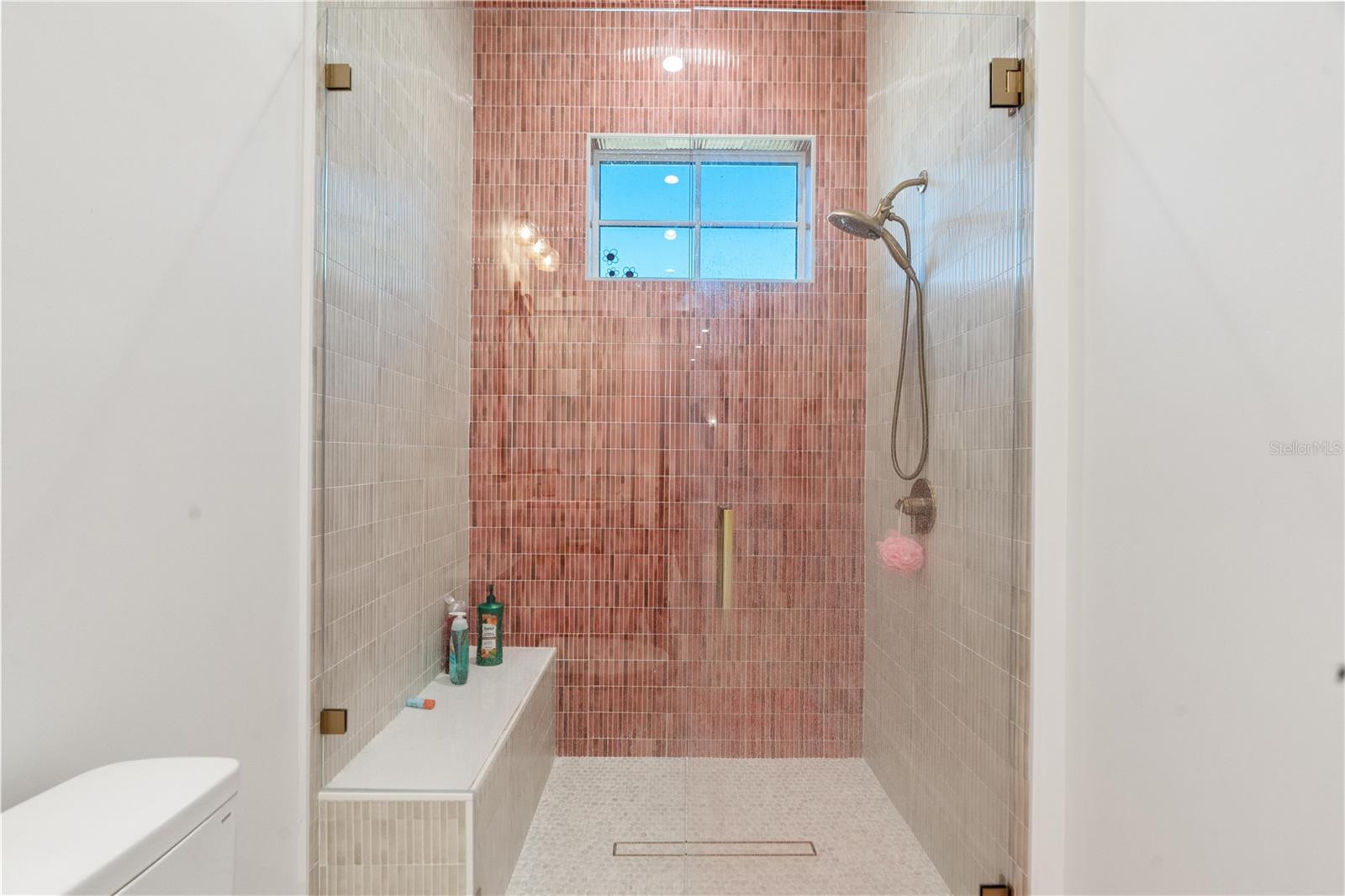 LAKE THOMAS POINTE - Residential