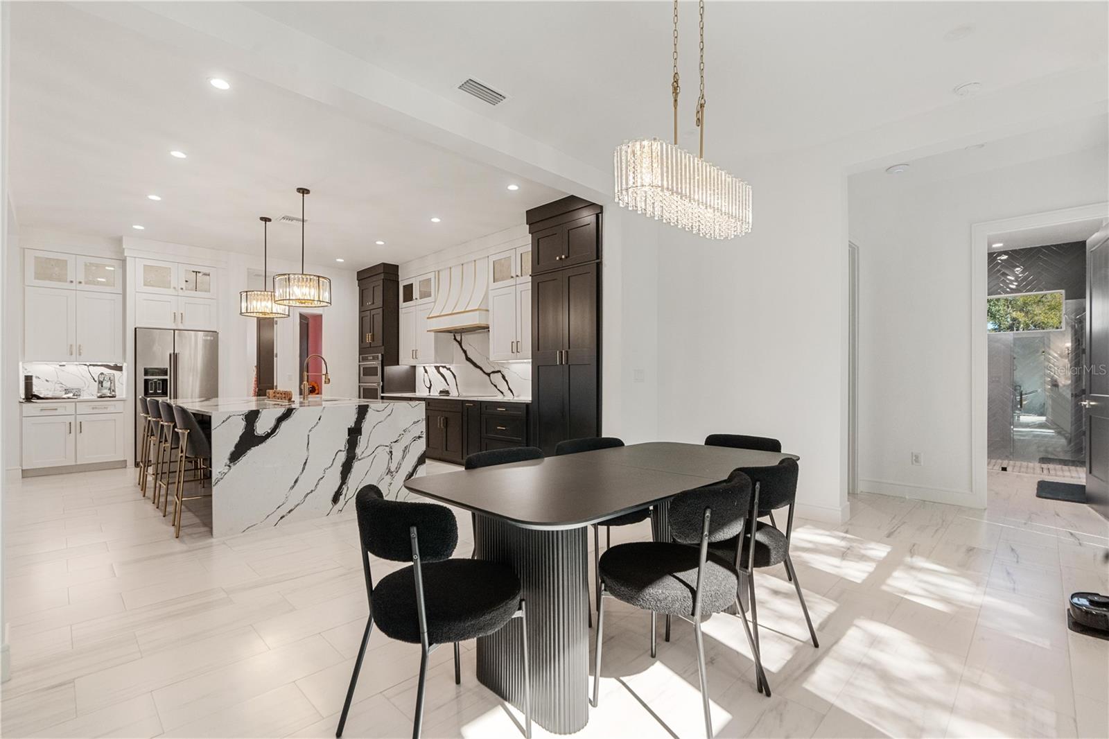 LAKE THOMAS POINTE - Residential