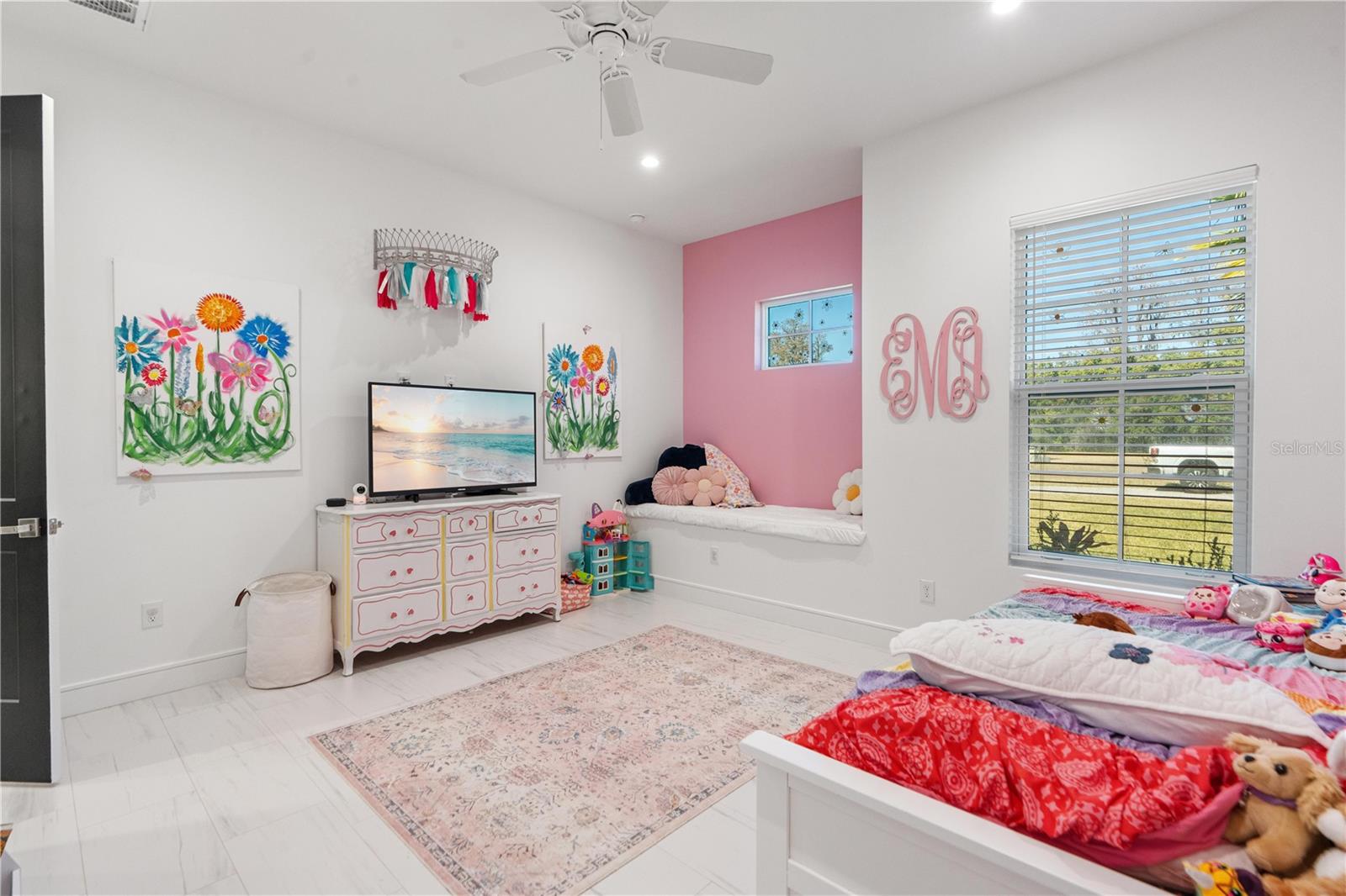 LAKE THOMAS POINTE - Residential