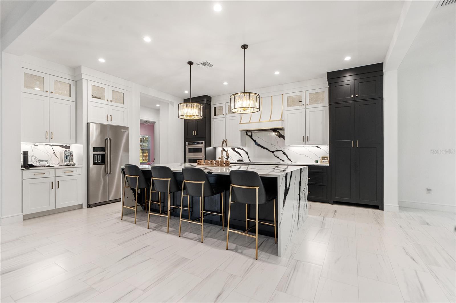 LAKE THOMAS POINTE - Residential