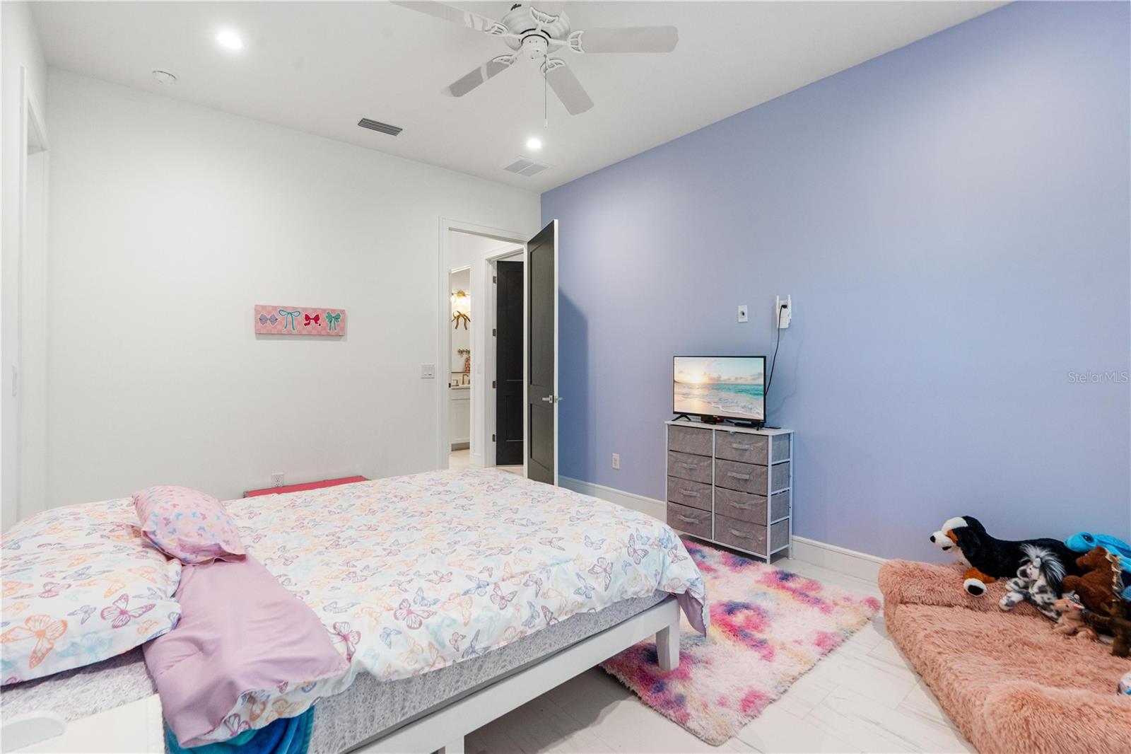 LAKE THOMAS POINTE - Residential