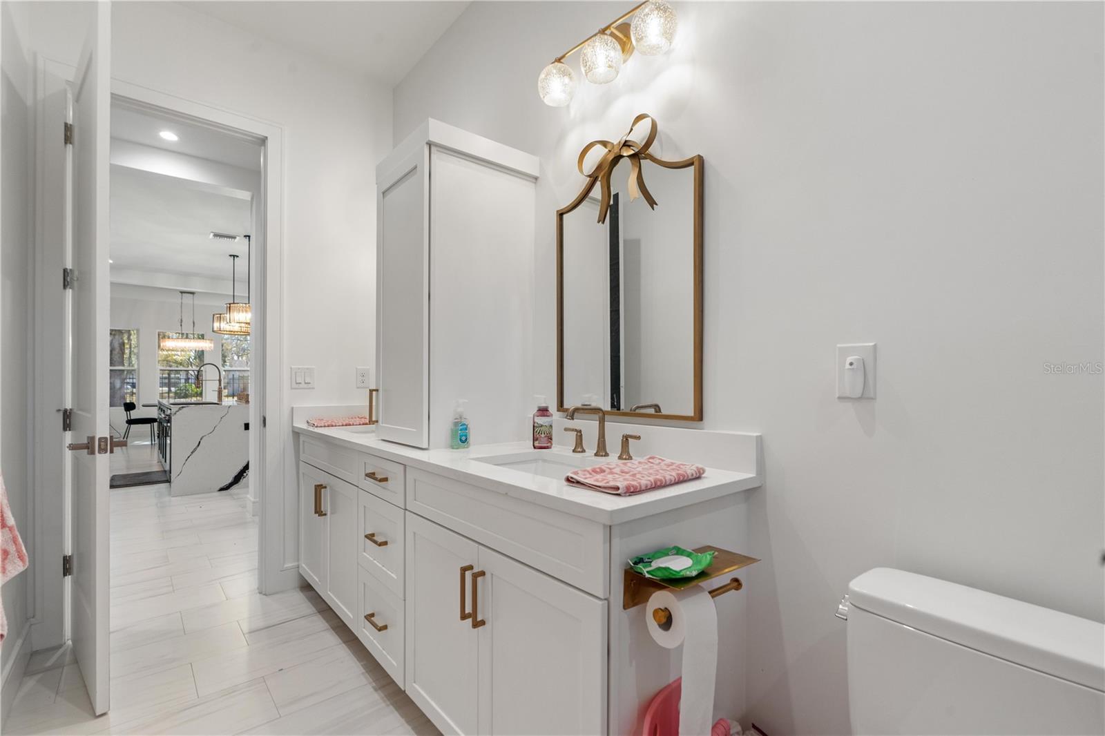 LAKE THOMAS POINTE - Residential