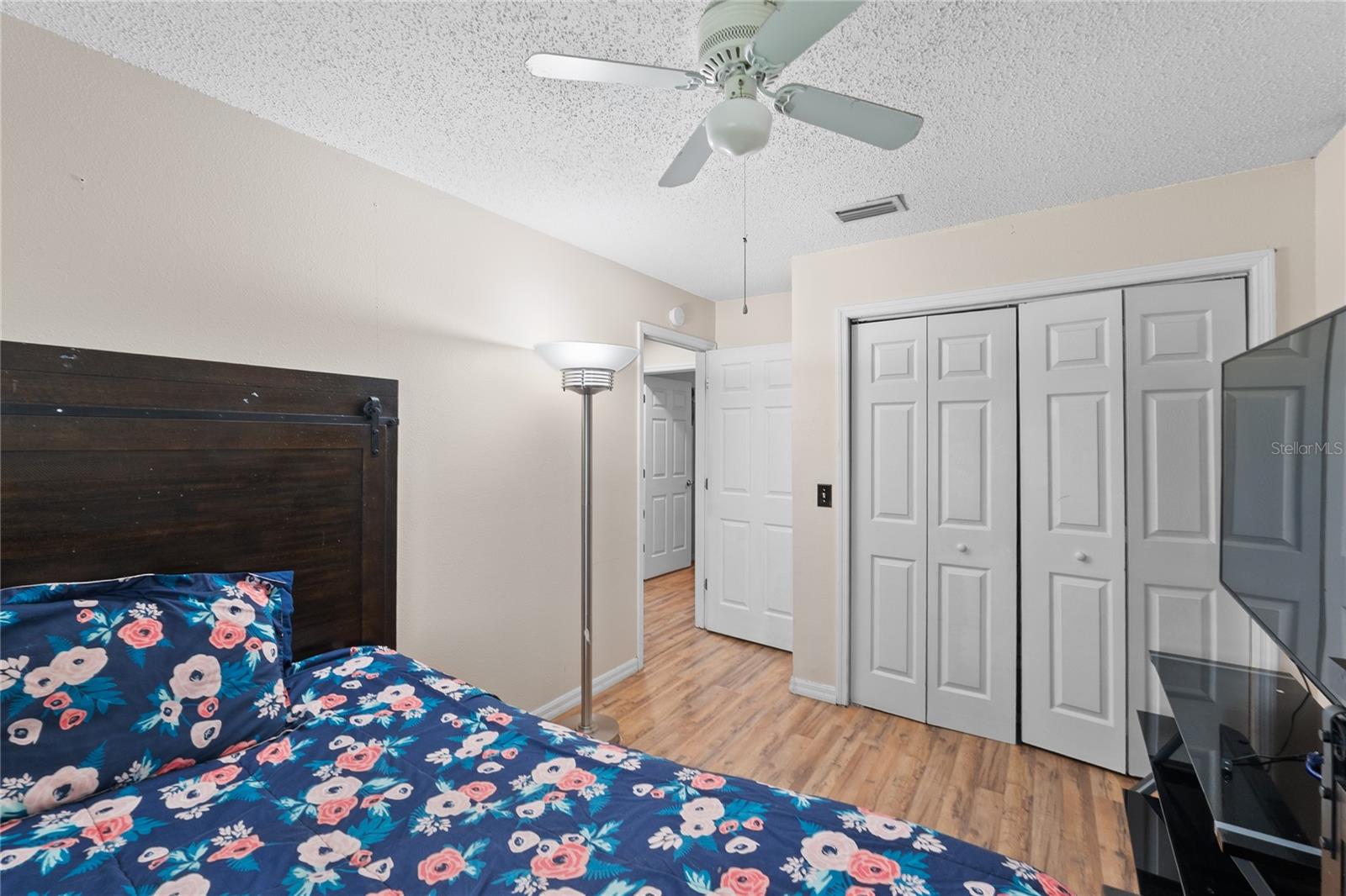 MCLEOD GARDENS PH 01 - Residential