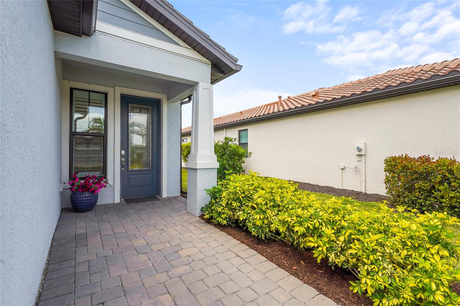 6295 CRESTED EAGLE LANE
