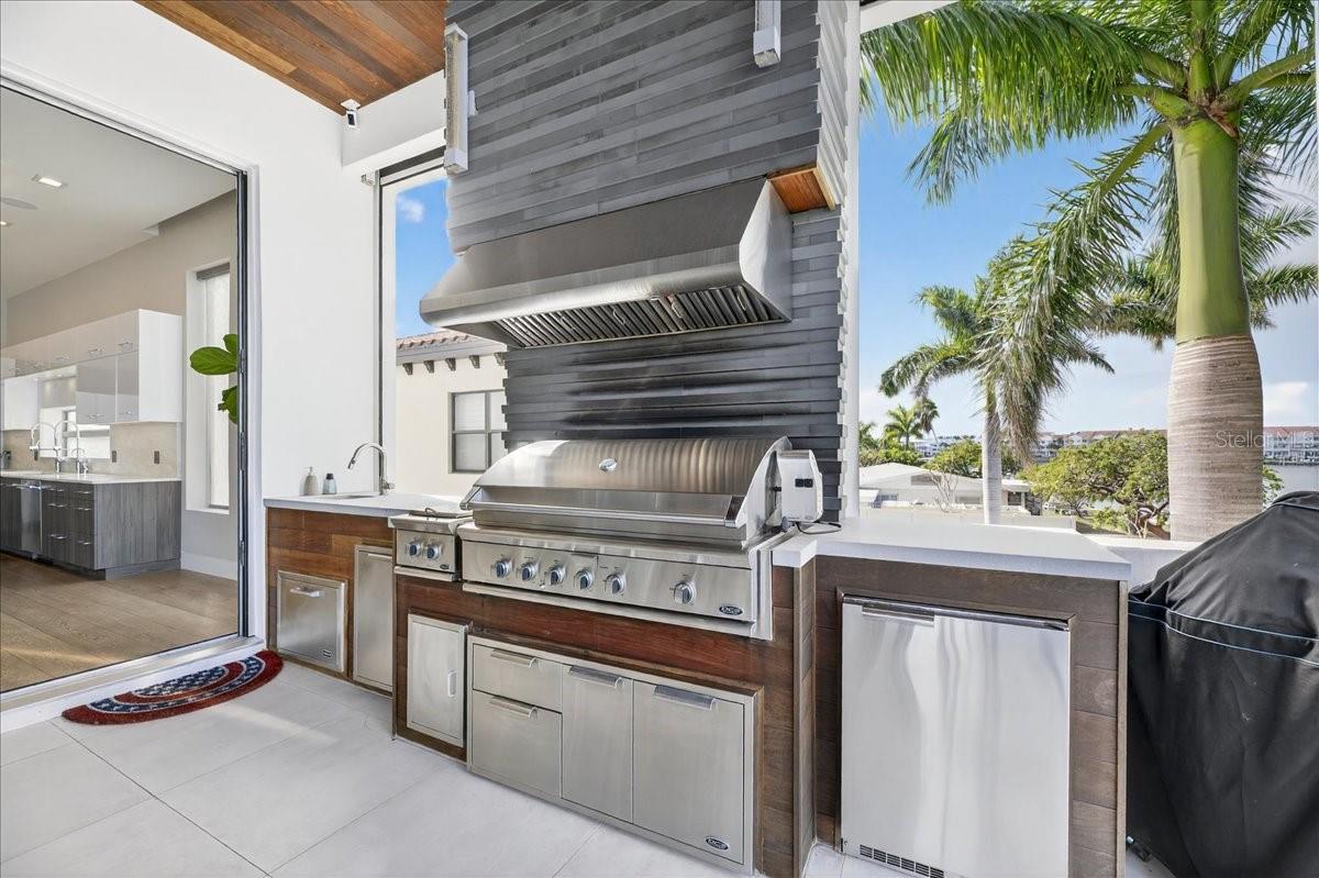 BOCA CIEGA ISLE - Residential