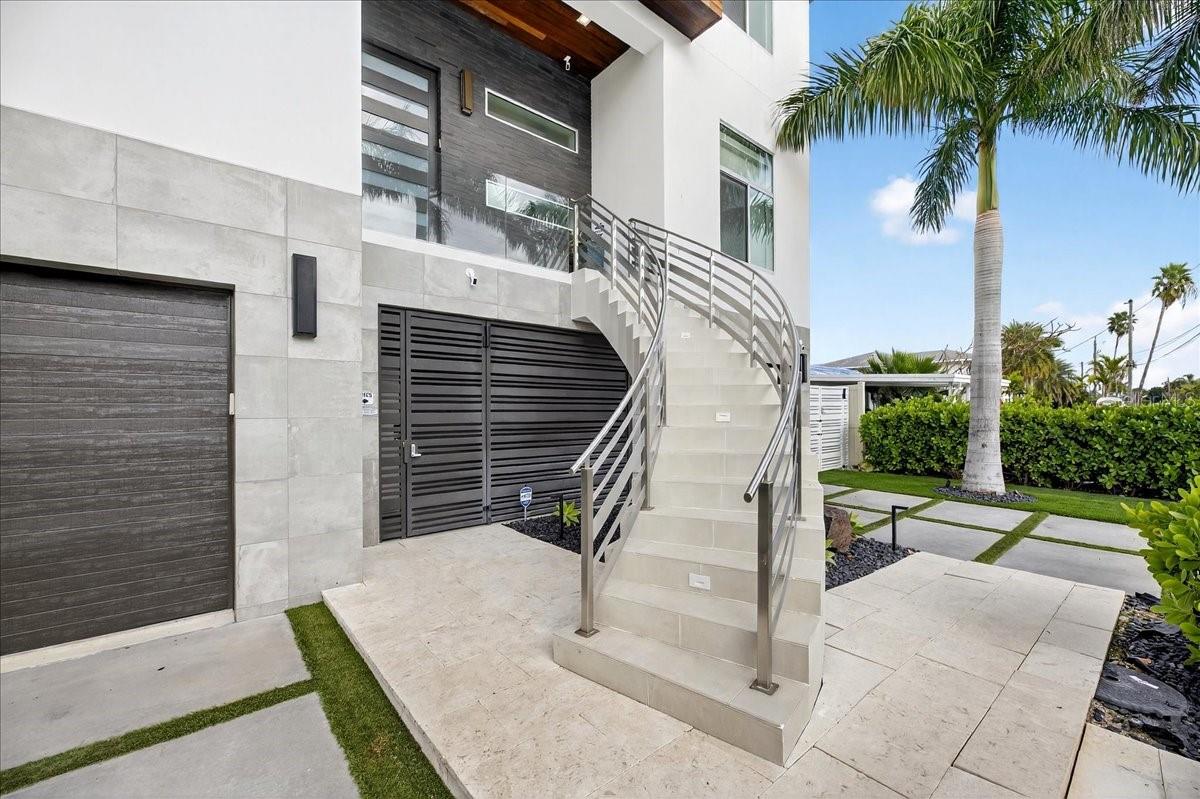 BOCA CIEGA ISLE - Residential