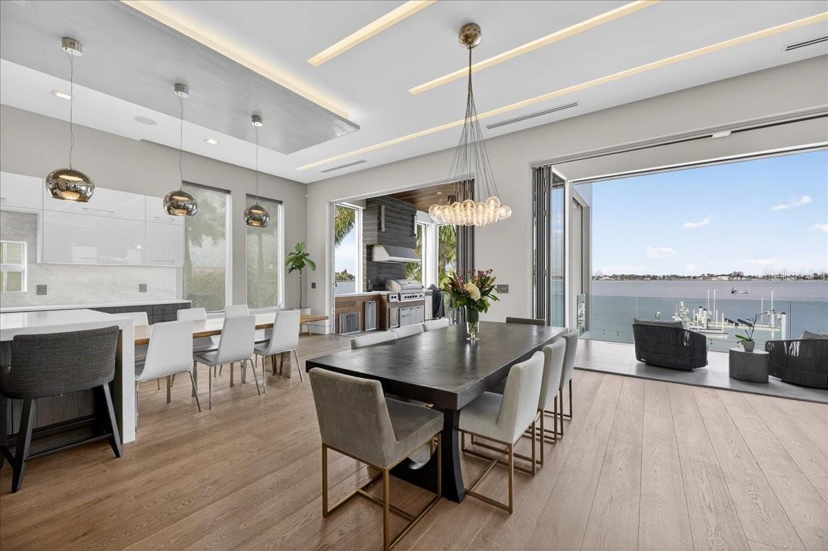 BOCA CIEGA ISLE - Residential