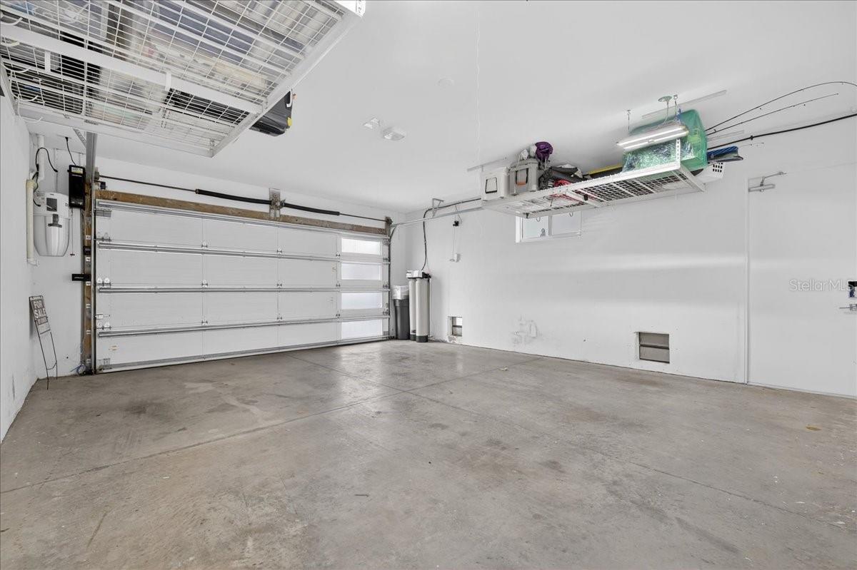 BOCA CIEGA ISLE - Residential