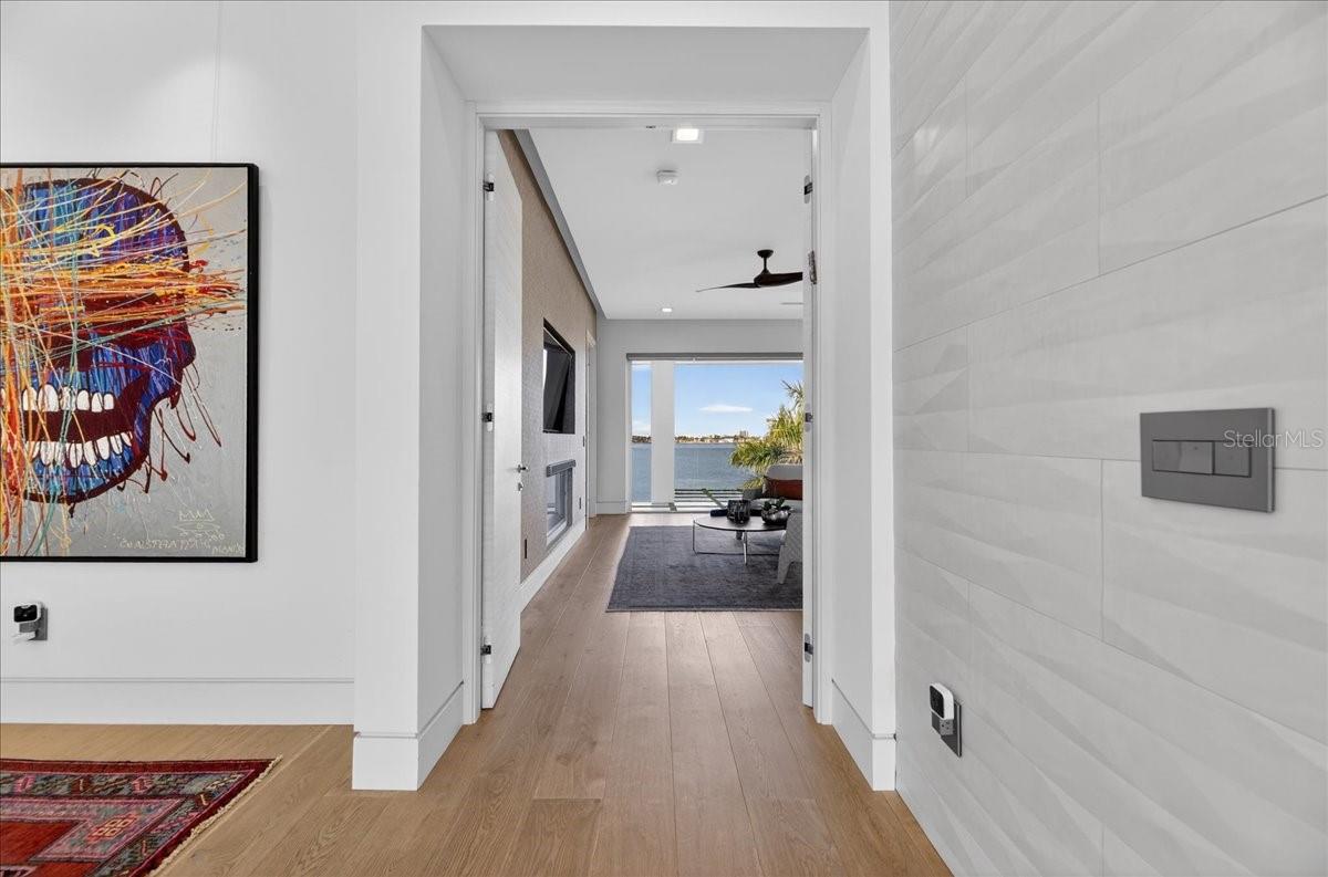 BOCA CIEGA ISLE - Residential