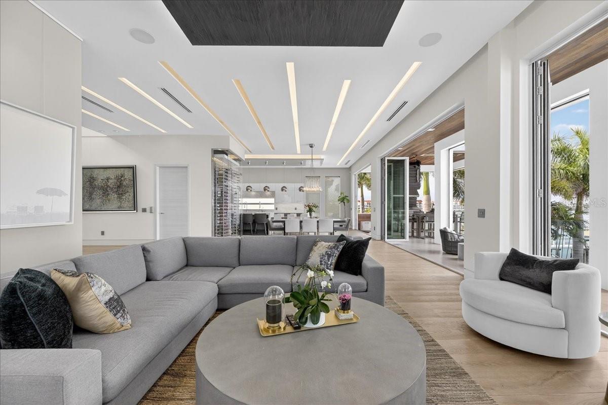 BOCA CIEGA ISLE - Residential