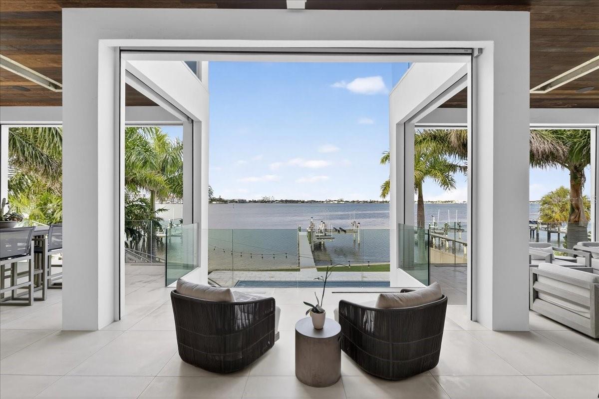 BOCA CIEGA ISLE - Residential