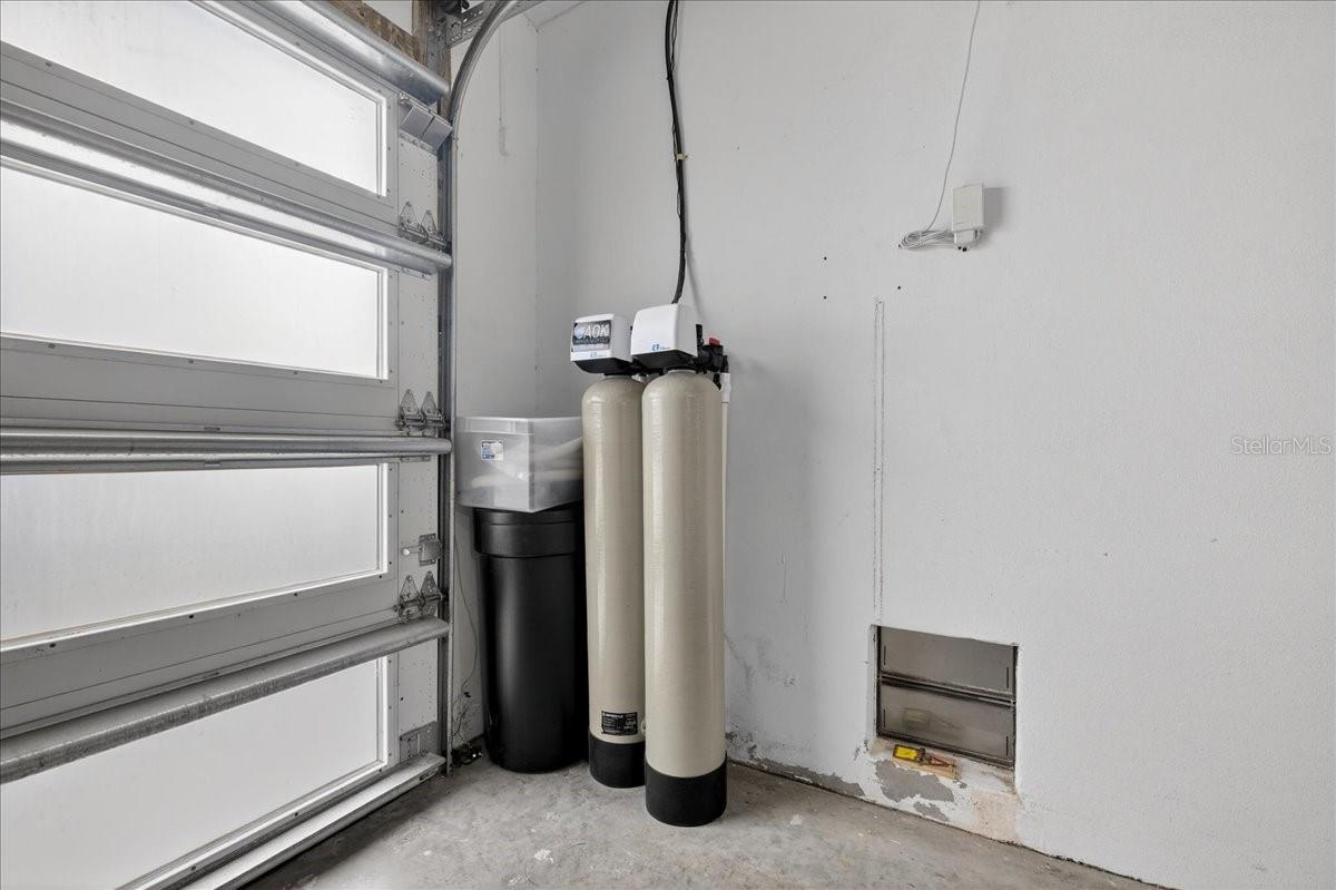 BOCA CIEGA ISLE - Residential