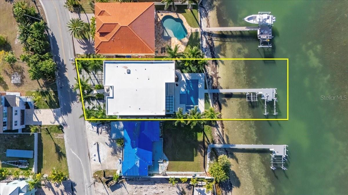 BOCA CIEGA ISLE - Residential