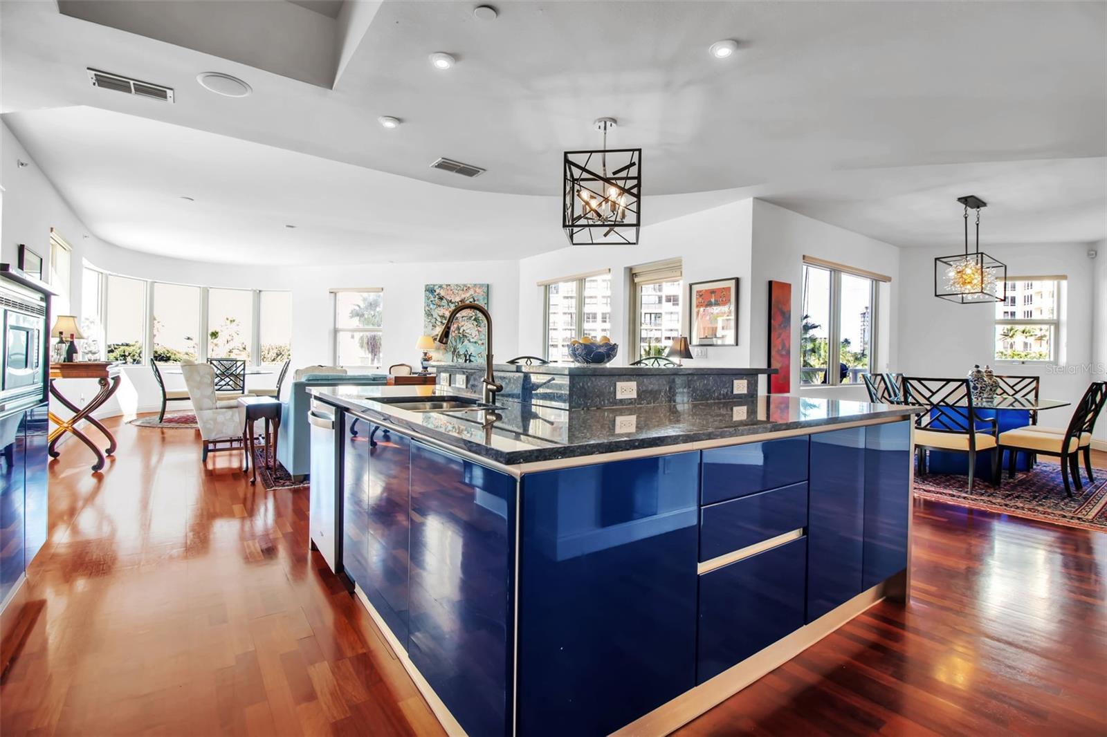 VISTA BAY POINT - Residential