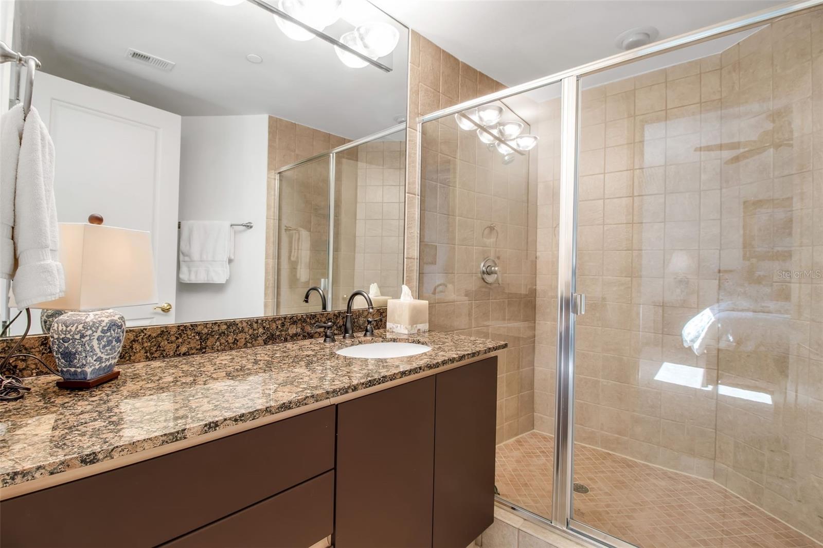 VISTA BAY POINT - Residential