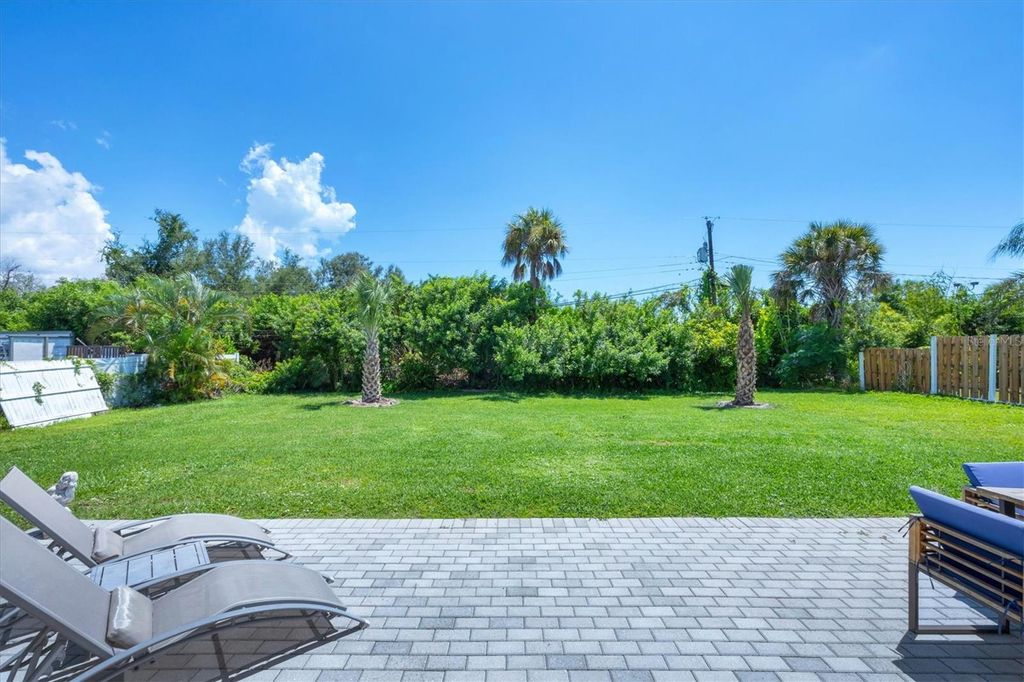 Photo of 879 E 2nd Street, Englewood, FL 34223 (MLS # N6140129)