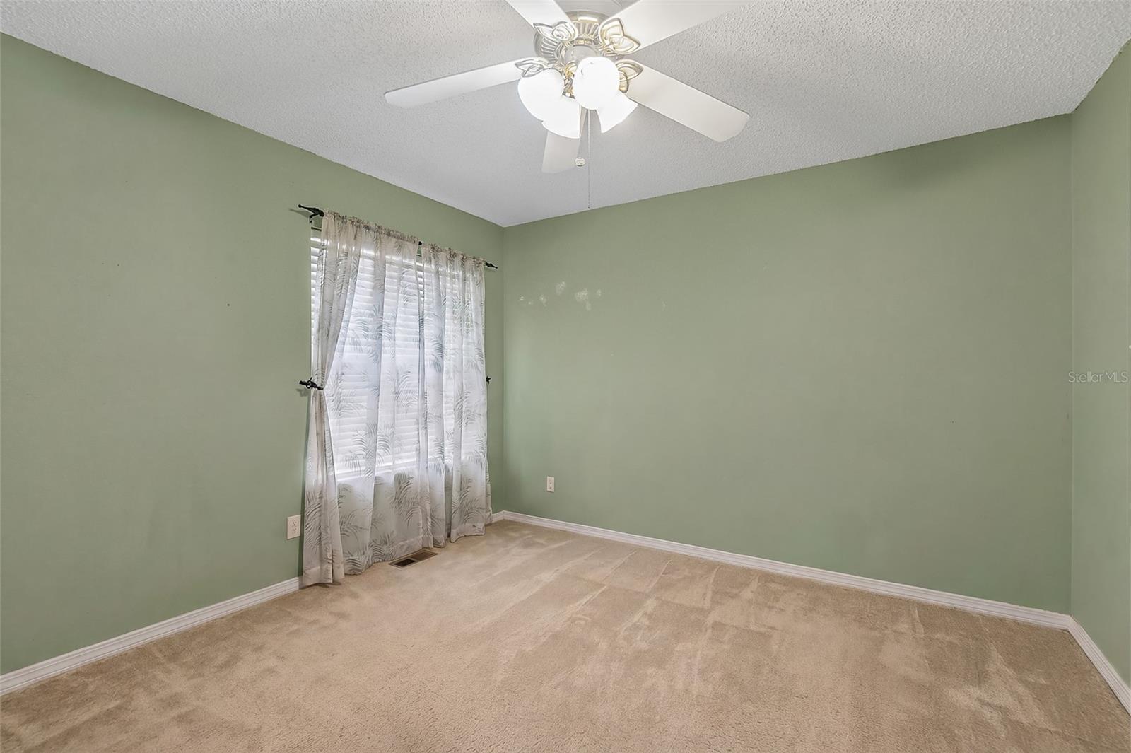 PALM COAST/EASTHAMPTON SEC 34 - Residential