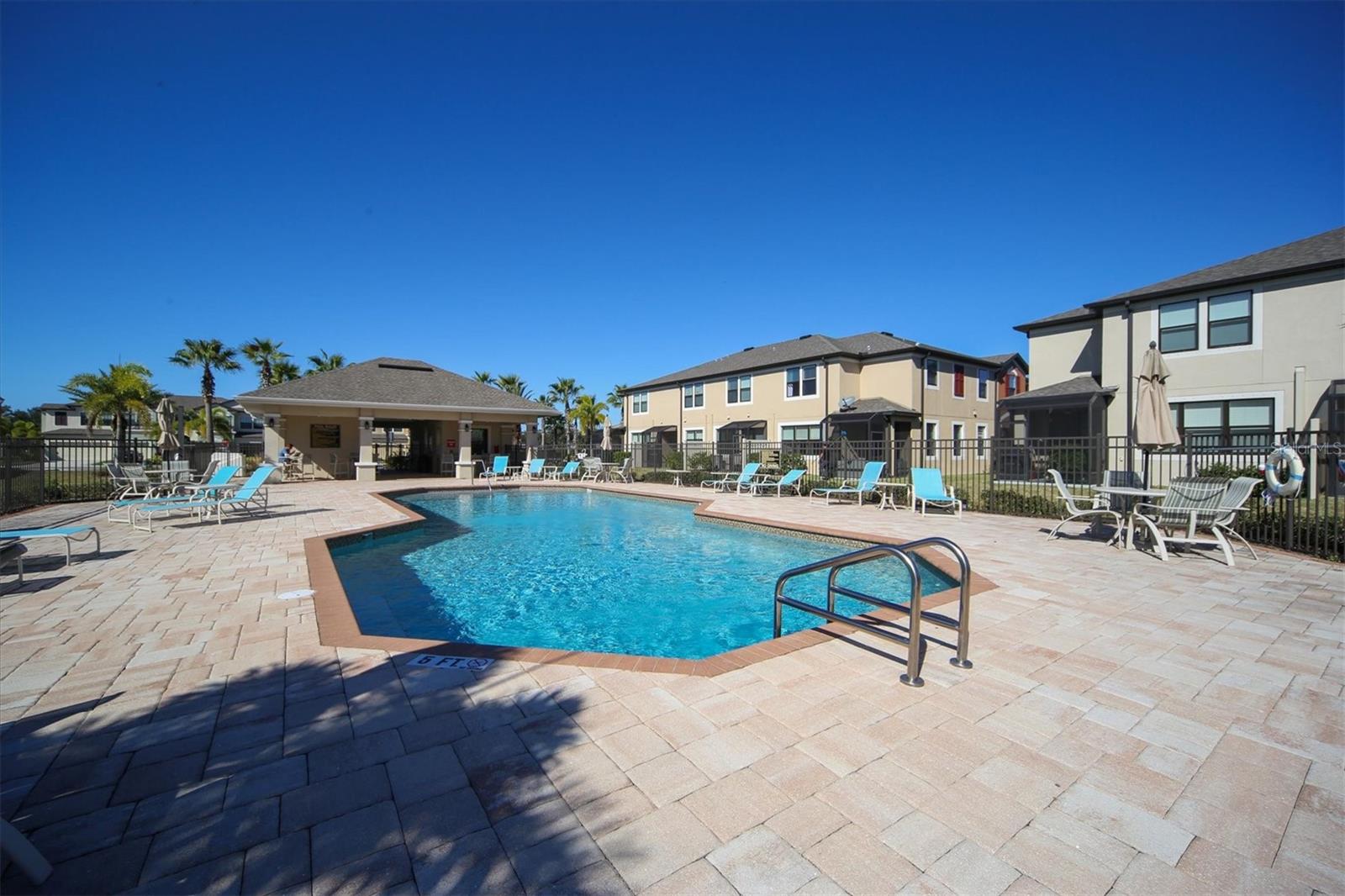 CREEKWOOD TOWNHOMES - Residential