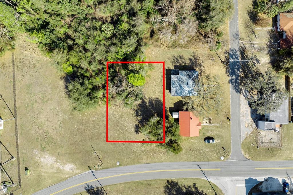 Photo of W Central Avenue, Howey In The Hills, FL 34737 (MLS # O6386390)