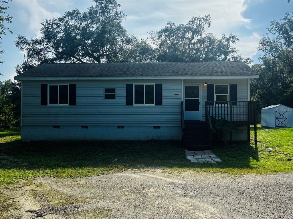 Photo of 32350 Marchmont Circle, Dade City, FL 33523 (MLS # TB8549077)