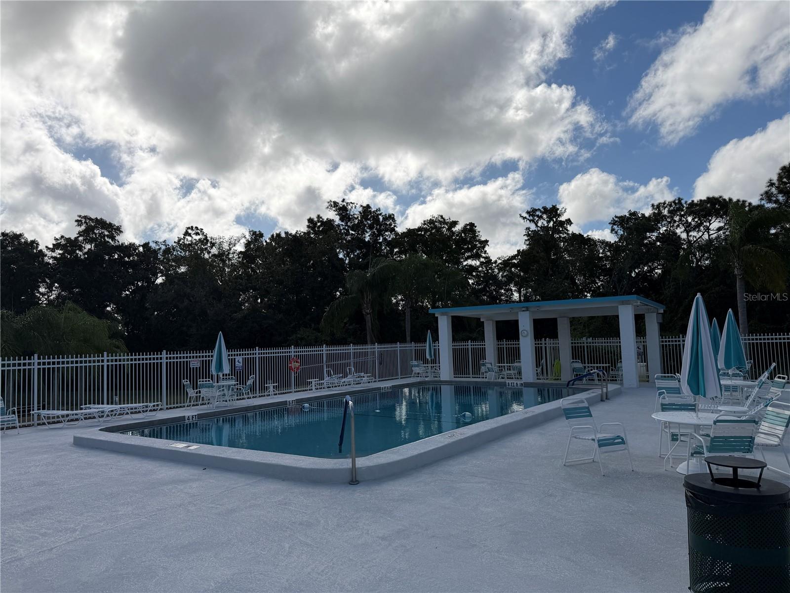 VILLA DEL RIO - Residential