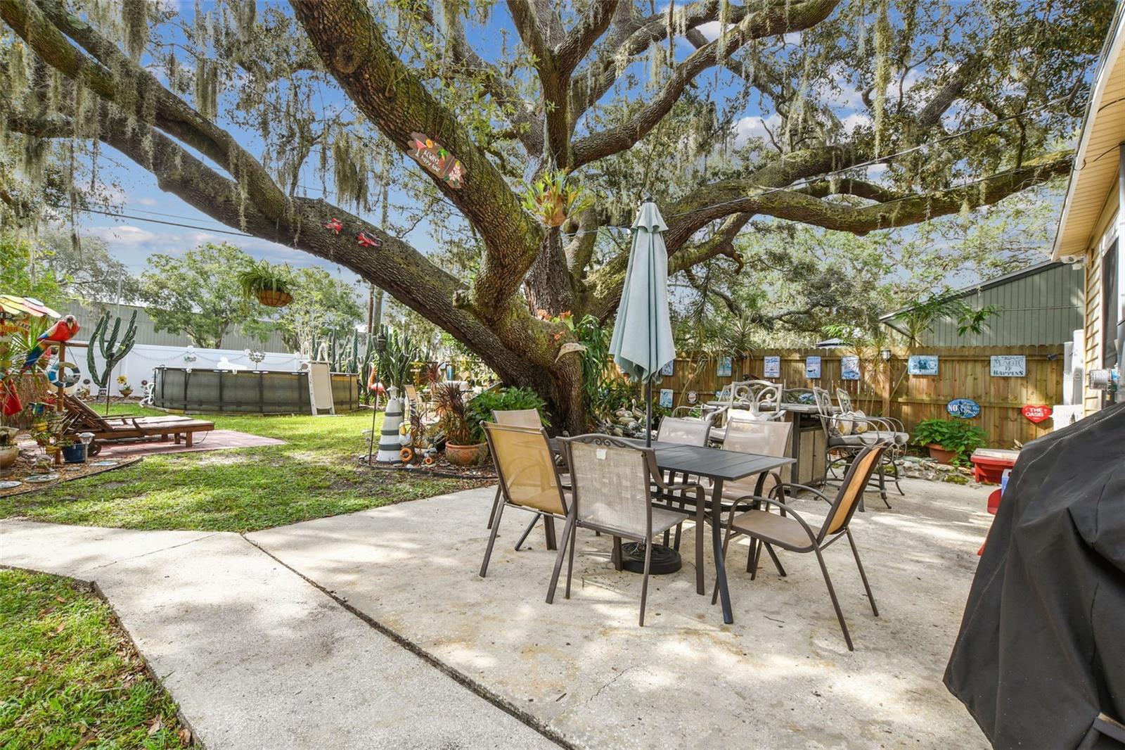 HOLIDAY CLUB - Residential