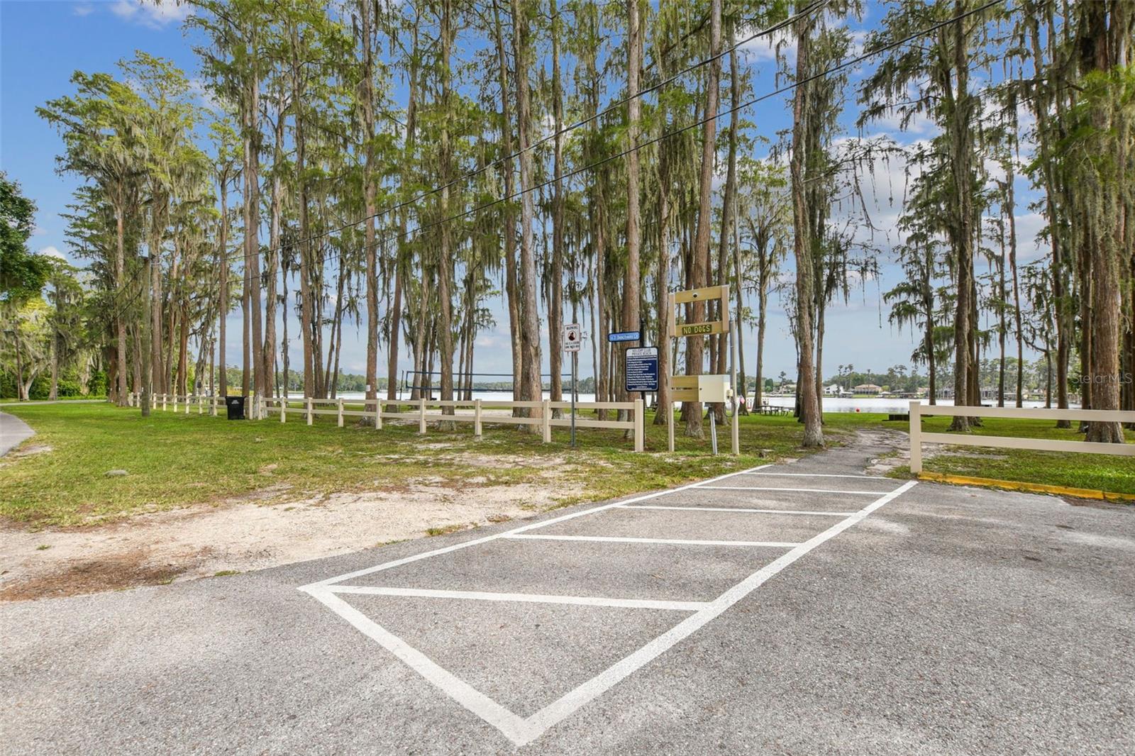 HOLIDAY CLUB - Residential