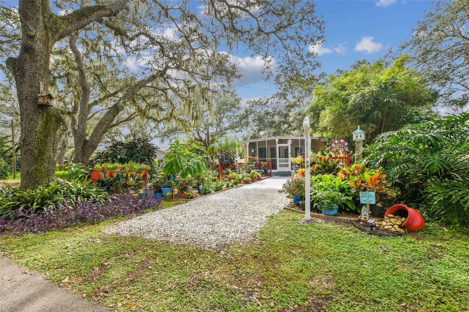 HOLIDAY CLUB - Residential