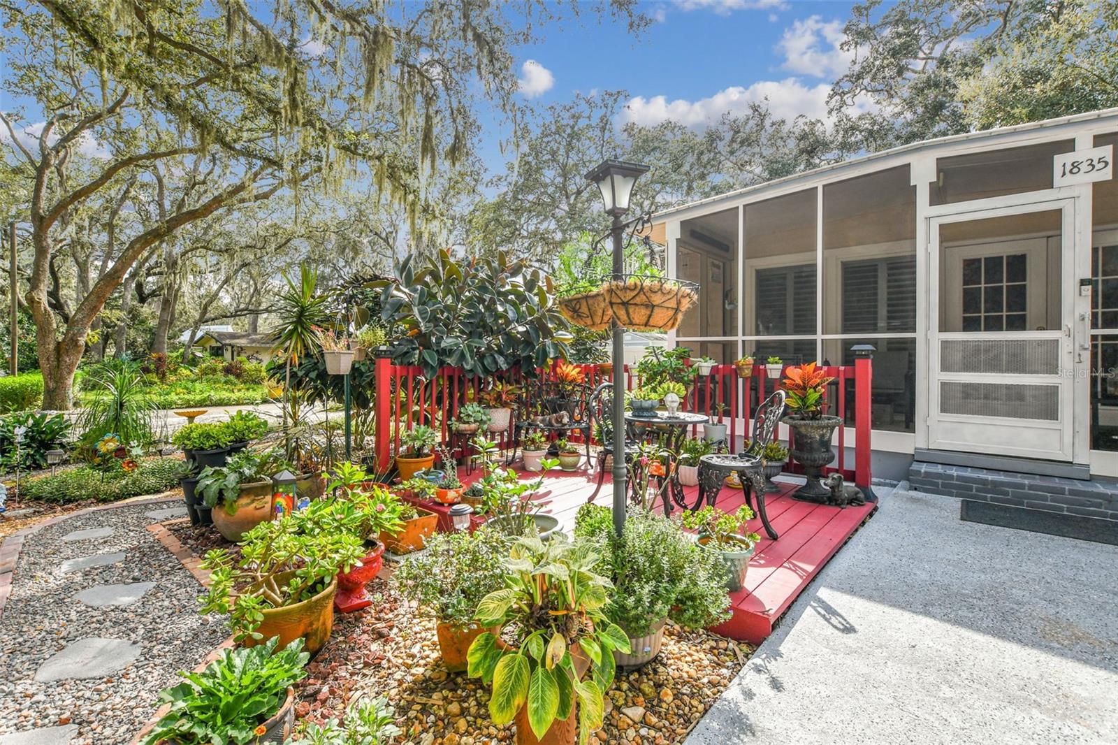 HOLIDAY CLUB - Residential