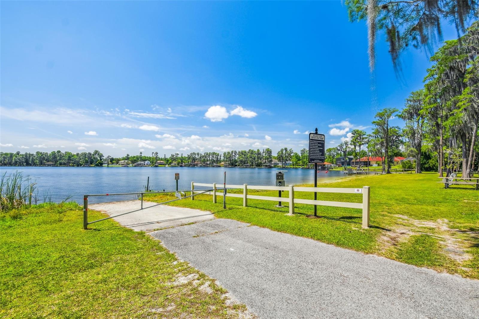 HOLIDAY CLUB - Residential