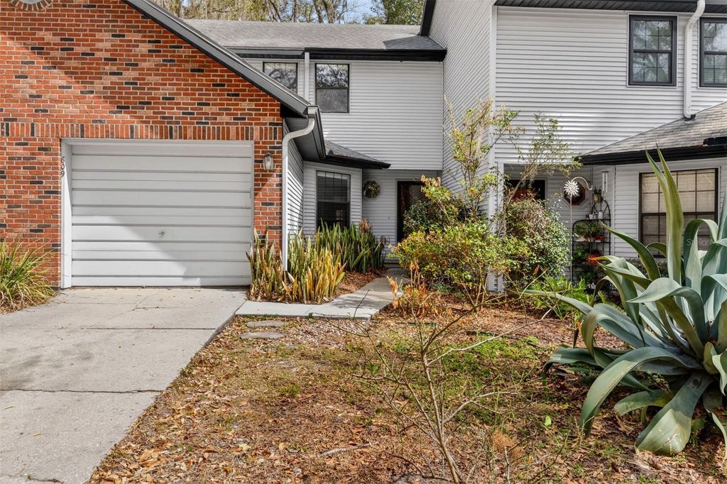 Photo of 809 NW 42nd Terrace, Gainesville, FL 32605 (MLS # GC537974)