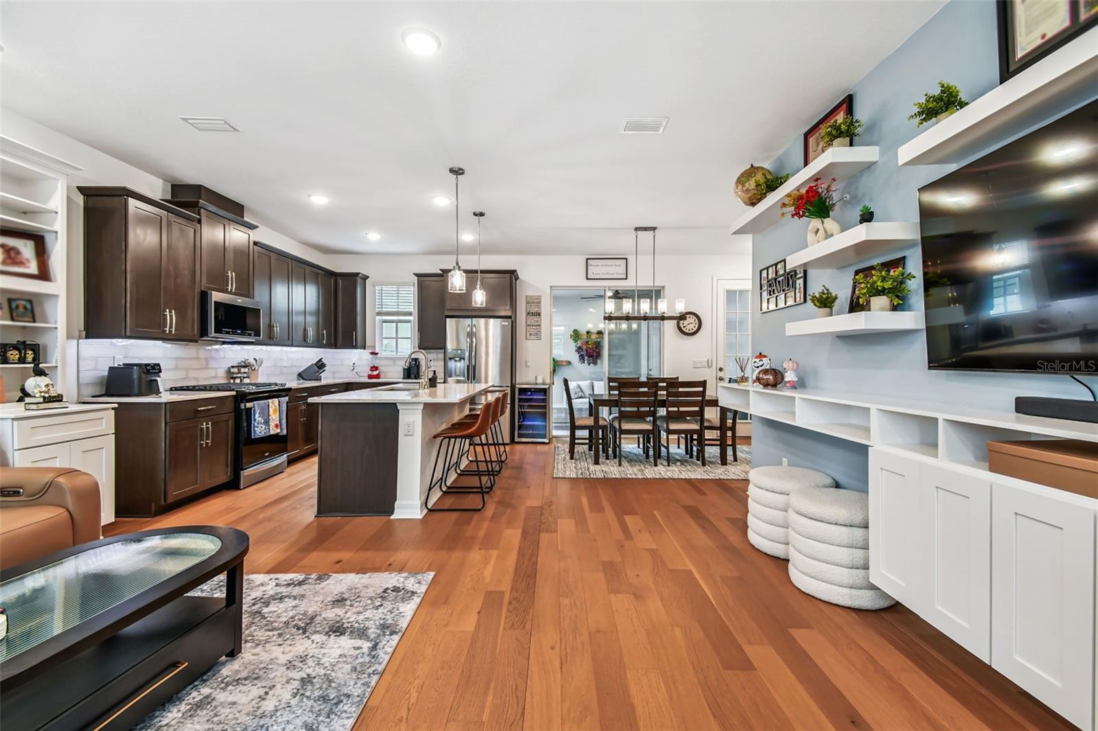 CELEBRATION ISLAND VILLAGE - Residential Lease
