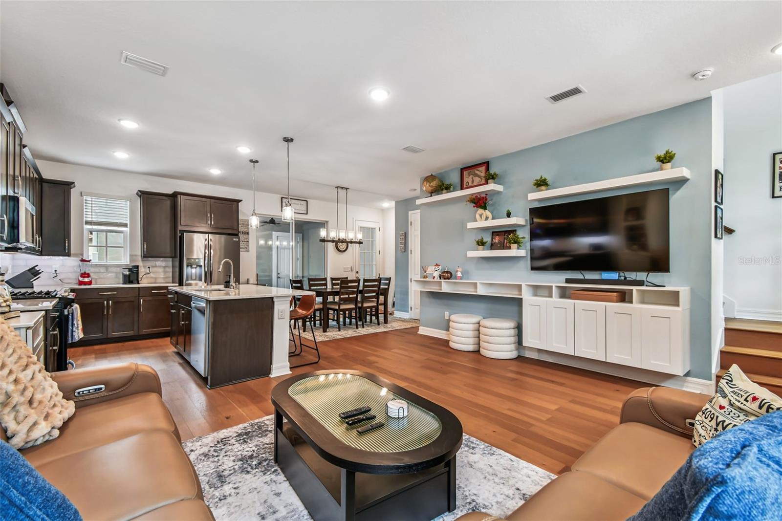CELEBRATION ISLAND VILLAGE - Residential Lease
