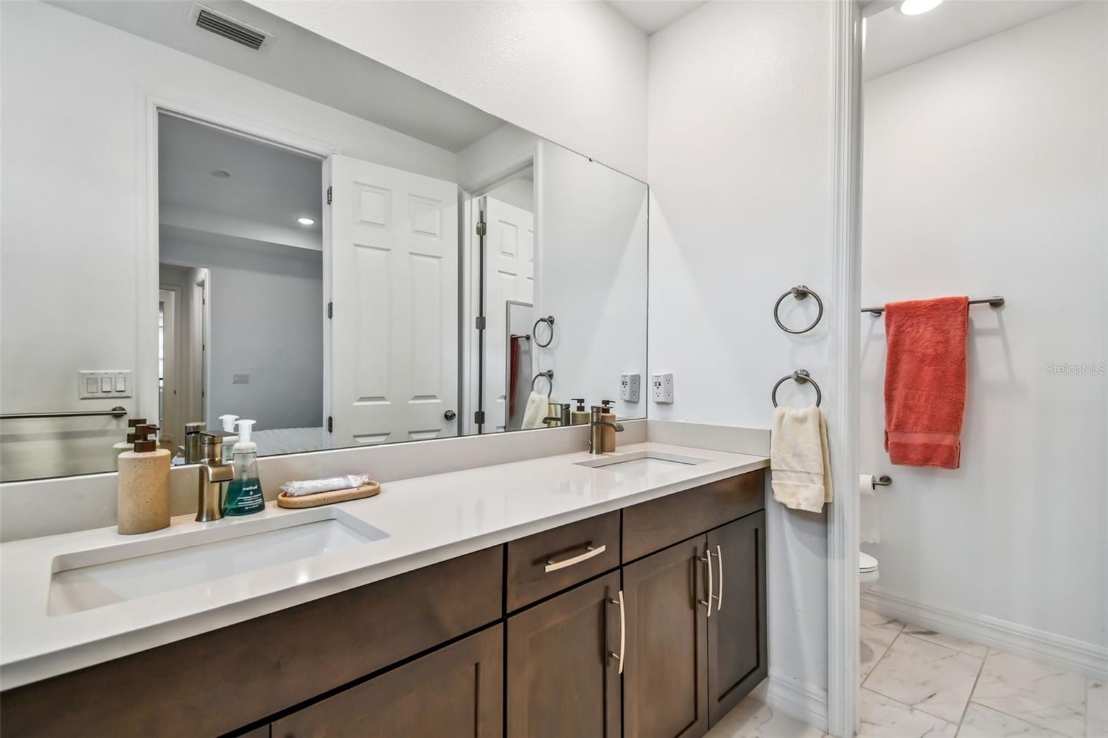 CELEBRATION ISLAND VILLAGE - Residential Lease