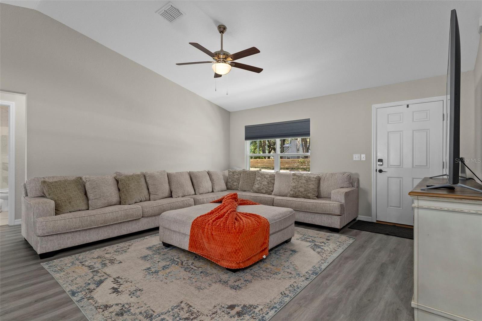 ROLLING RANCH ESTATE - Residential